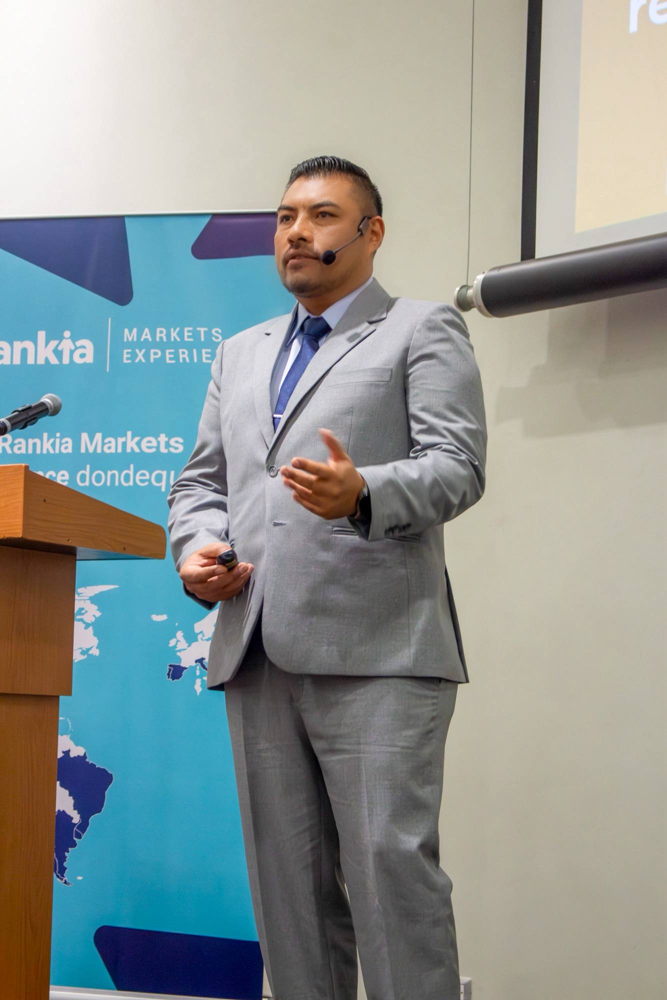 Dennis Pinto en conferencia Rankia